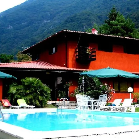 — Pool — Idro