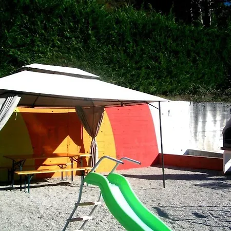 Holiday home — Pool — Idro